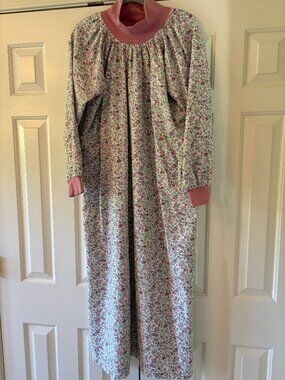 Vermont Country Store Portuguese  Cotton Flannel Mock Neck Nightgown  Sz XL